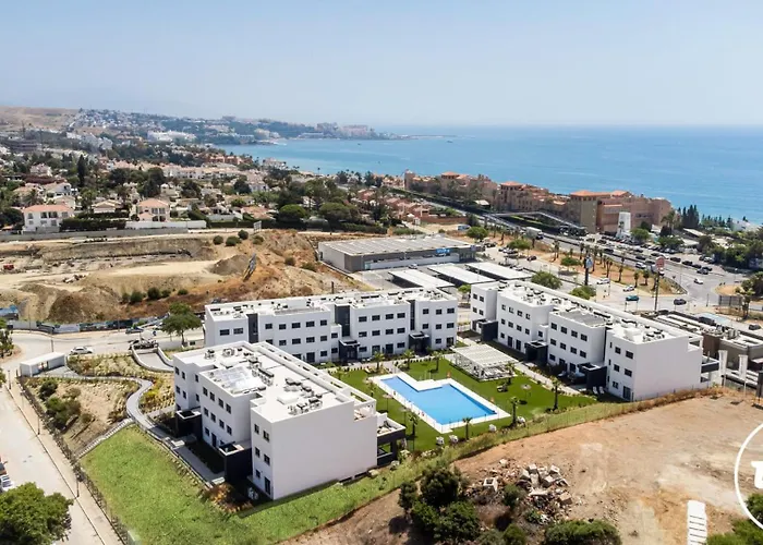 Vivi Homes - Indigo - Pool - Gym - Terrace * Εστεπόνα