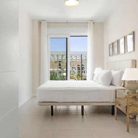 Vivi Homes - Indigo - Pool - Gym - Terrace אסטפונה