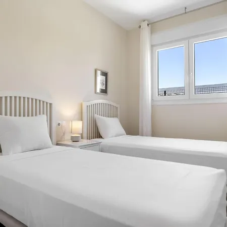 Vivi Homes - Indigo - Pool - Gym - Terrace إِستيبونا